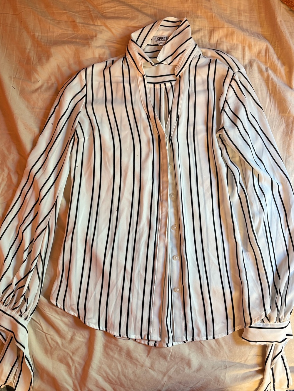 Express White Button-Up Blouse with Black Vertical Stripes
